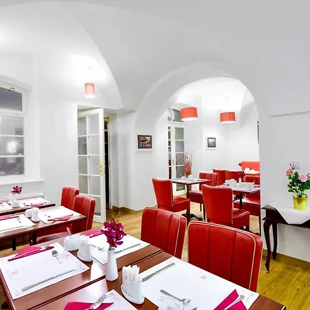 Boutique Bijou De 4*