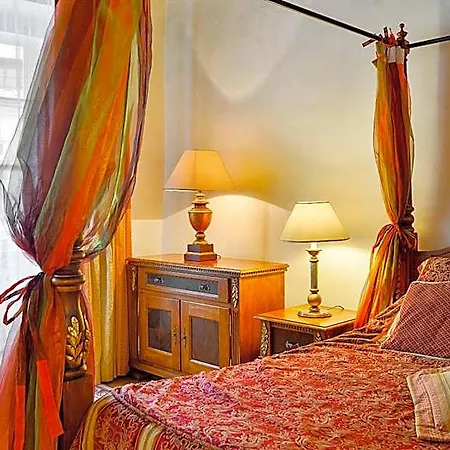 Aparthotel Boutique Bijou De 4*