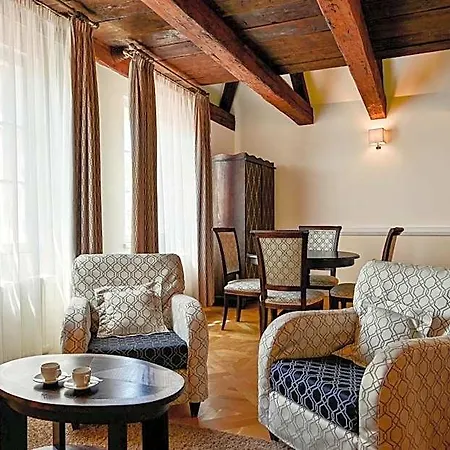 Boutique Bijou De