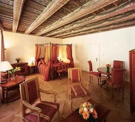 Boutique Bijou De