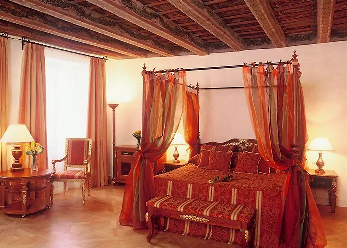 Boutique Bijou De