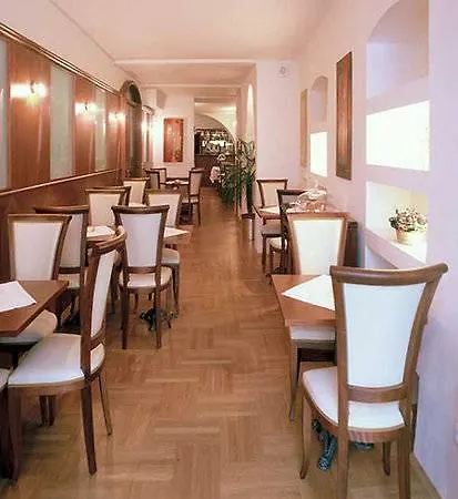 Boutique Hotel Bijou De Prague 4*