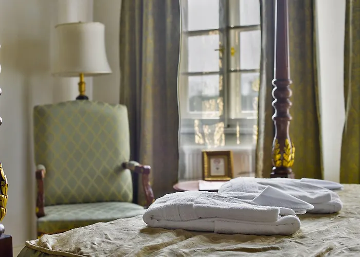 Boutique Bijou De 4*