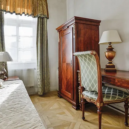 Apartahotel Bijou De 4*